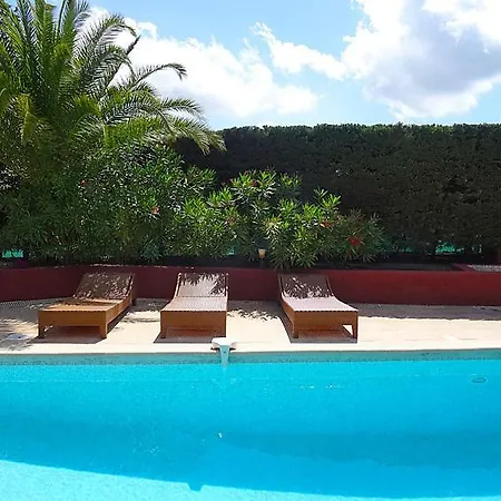 Sleeps 6 Pool Air Con Wifi Feriehus