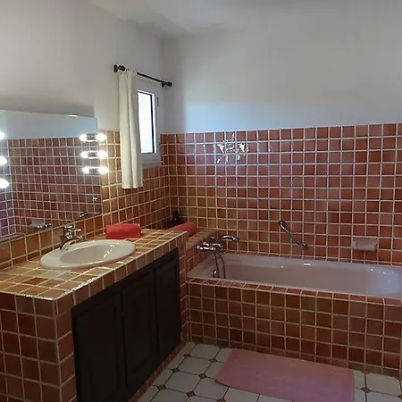 Sleeps 6 Pool Air Con Wifi * Cogolin